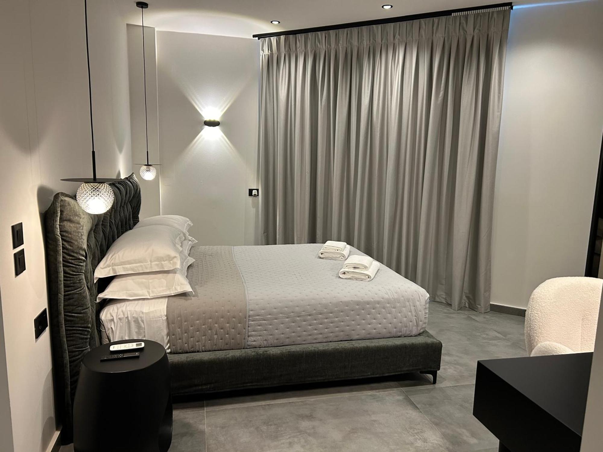 X Luxury Suites Argostolion Dış mekan fotoğraf