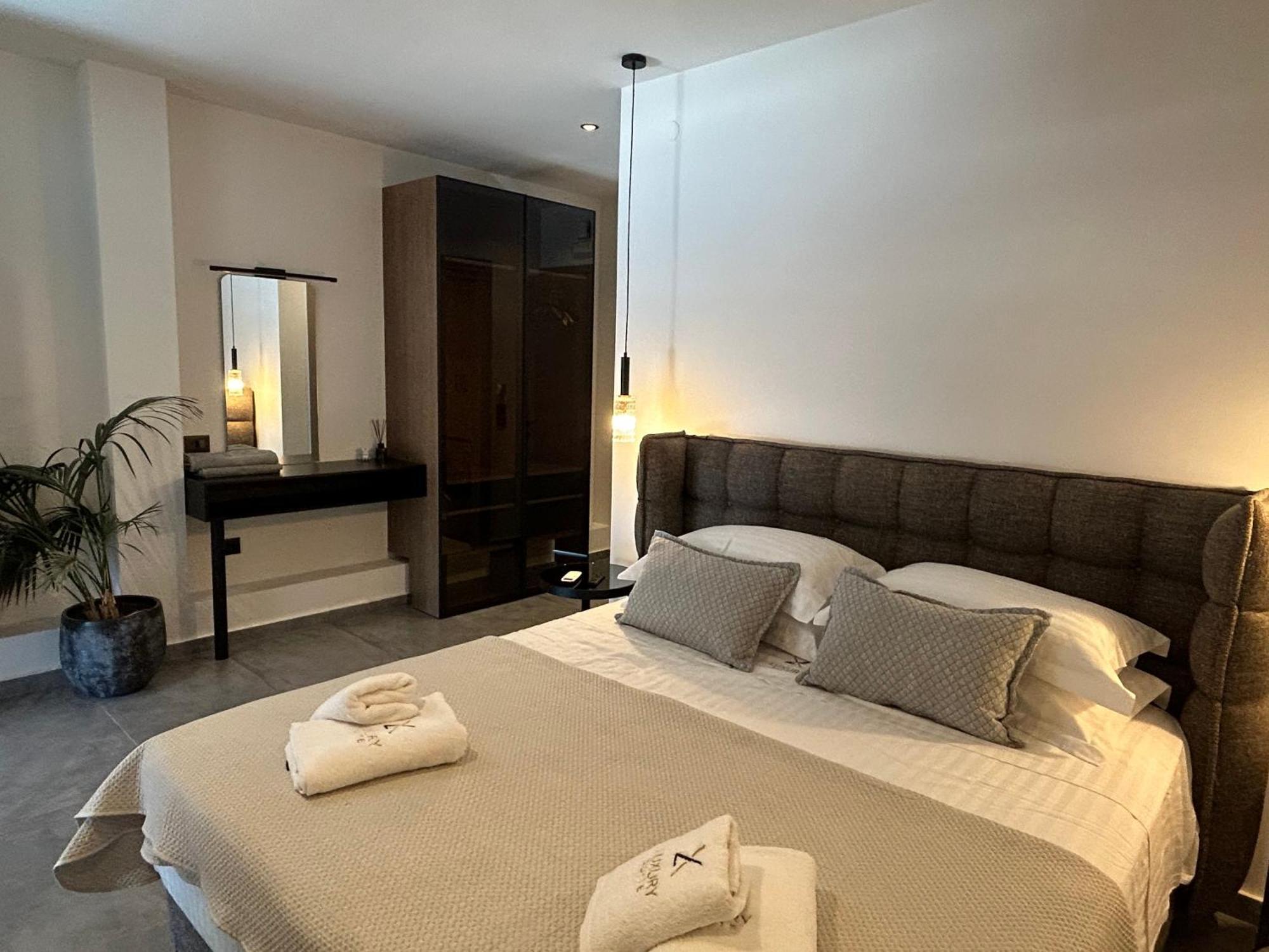 X Luxury Suites Argostolion Dış mekan fotoğraf